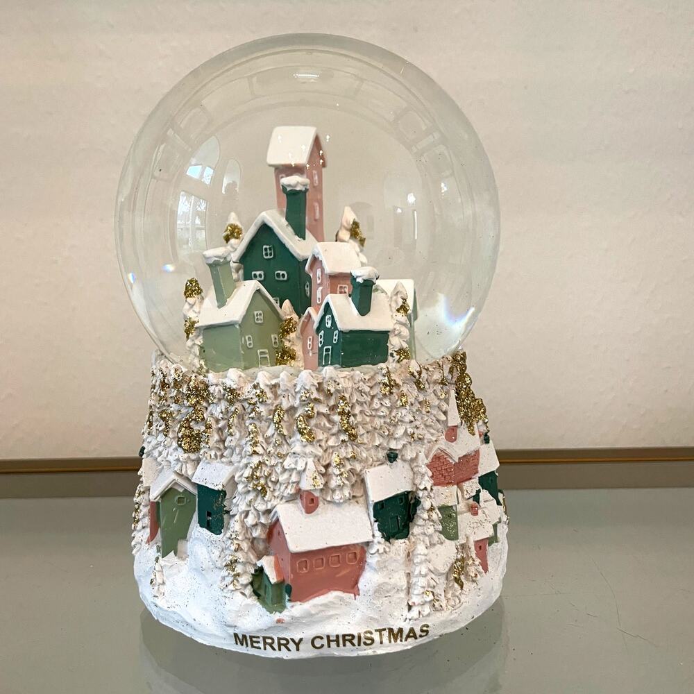 Cupcakes & Cashmere Musical Snow Globe 7x5 Christmas Holiday Decor NEW